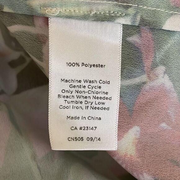 Talbots Realistic Botanical Print Long Sleeve Blouse Size Small - Picture 10 of 11